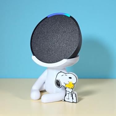 Imagem de Suporte Alexa Echo POP. Robert SNOOP. Presente, decoração, som, stand de mesa Amazon, música, hobbie