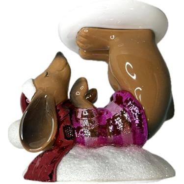 Imagem de Bath & Body Works Pedestal para cães Holiday Dachshund em rosa e fúcsia suporte de vela com pedestal de 3 pavios