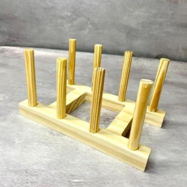 Imagem de Kit Trio de Tábuas com Coração Vazado e Suporte de Madeira Organizador Decorativo e Funcional para Cozinha (SUPORTE DE TÁBUAS)