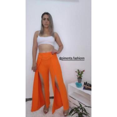 Imagem de Calça pantalona dunas com fendas e detalhe de corrente.  lançamento da