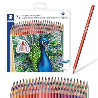 Imagem de STAEDTLER Conjunto de lápis de cor (pacote com 72) – barril triangular ergonômico, linhas lisas de 4 mm, madeira – 72 cores vibrantes em lata, para artistas e estudantes