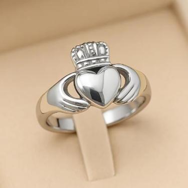 Imagem de Anel de coroa de coração irlandês Claddagh de aço inoxidável - banhado a ouro e banhado a platina - Anéis clássicos com símbolo de lealdade e amizade para noivado, casamento e casais, 10, Aço