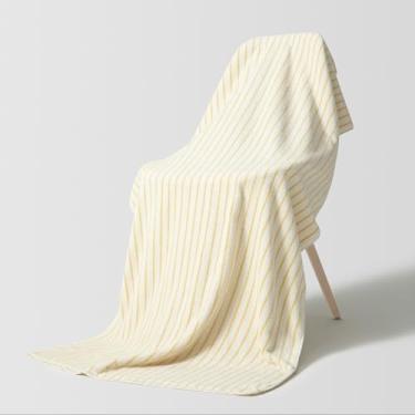 Imagem de HEAVYWOOD Conjunto de 2 toalhas de banho listradas 100% algodão reversível, macio e absorvente toalha de banho decorativa para limpeza de banheiro (listra branca/amarela, 2 unidades)