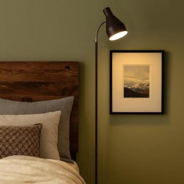 Imagem de Luminária de Piso Amélia com Cúpula Articulada e Design Moderno - lumi