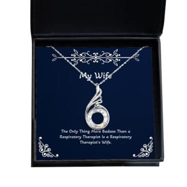 Imagem de The Only Thing More Badass Than a Respiratory Therapist is a Respiratory. Colar de fênix nascente, presente de esposa do marido, épico para esposa