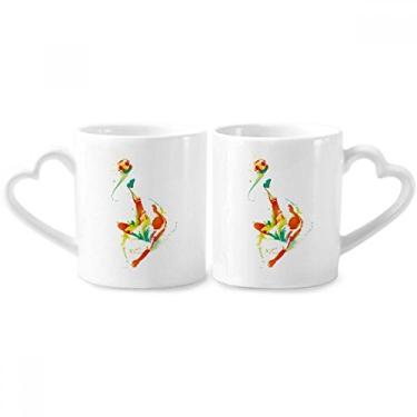 Imagem de Conjunto de canecas de porcelana para casais, estampa de jogador de futebol, com alça de coração