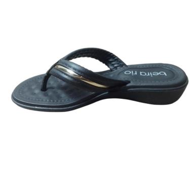 Imagem de Sandália Beira Rio Rasteirinha Feminina Tira Glamour Preta-Feminino