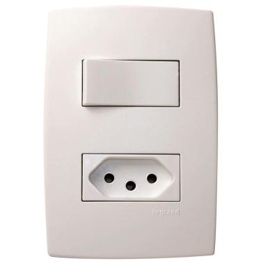 Imagem de Conjunto De Interruptores Simples + Tomada 2p+t Pb 10a - 615074 - Pial Cj.int.s+tom 2p+t Pb Pplus 10a Pial 615074