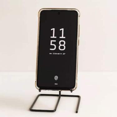 Imagem de Suporte de Celular em Aramado Preto - Mini Tripé Ideal para Gravações 