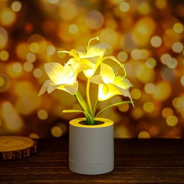 Imagem de WSYEAR Presentes de aniversário de Natal para mulheres, lírio branco falso, lâmpada de flor artificial, luz noturna para decoração de festa de casamento, casa, hotel, escritório, jardim, artesanato