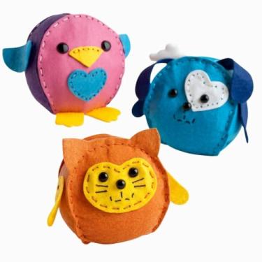 Imagem de Kit de Almofada de Costura Infantil Animais de Pelúcia Conjunto Educativo com Tecidos e Acessórios para Montagem 3 Modelos de Bichinhos