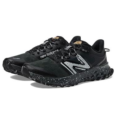 Imagem de New Balance Tênis de corrida feminino Fresh Foam Garoe V1 Trail, Preto/Blacktop/Sea Salt, 34