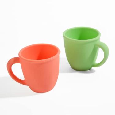 Imagem de Vemolea Pacote com 2 copos de treinamento de silicone para bebês e crianças, copo de aprendizagem infantil com alças, livre de BPA, micro-ondas e lava-louças (vermelho morango e verde fruta)