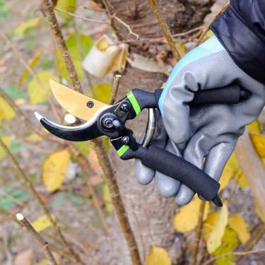 Imagem de 1 tesoura de poda de titânio premium, tesouras de jardim ultra afiadas resistentes, tesouras de jardim e ferramentas de cortador de rosas para jardinagem