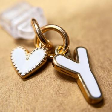 Imagem de 1 peça plugue de poeira tipo C letra branca, Kindle E-Reader acessório tipo C com coração letra Y para amantes de livros, mulheres, mães, professores e amigos presentes (branco Y)