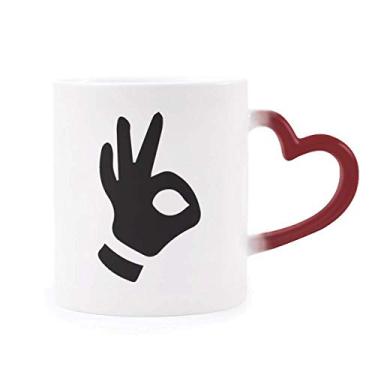 Imagem de Caneca OK com estampa de contorno de gesto sensível ao calor Caneca vermelha que muda de cor