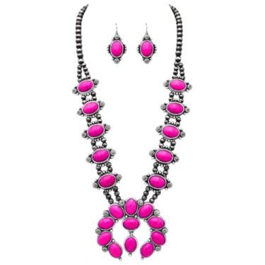 Imagem de Rosemarie & Jubalee Conjunto de brincos e colar de flor de abóbora com pedra howlita semi preciosa, estilo ocidental chique, estilo ocidental, feminino, 68,5 cm + 7,6 cm de extensão, Metal Pedra,