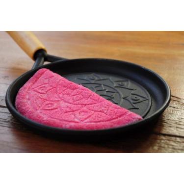 Imagem de Tapioqueira de Ferro Fundido Desenhada - Panela Mineira, Mandala