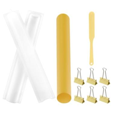 Imagem de FINGERINSPIRE Molde de silicone de tubo longo forma de bolo de coluna redonda para assar chocolate ou sabão, tubo de grau alimentício com raspador de silicone amarelo e 6 peças de clipes de ferro (32