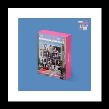 Imagem de Twice 2024 Season's Greetings Twice News Room Our Top Story of 2024 Box+Poster Calendar+Desk Calendar+Diary+Photocard+Frame+Sticker+Memo+Pen Postcard+QR Code+Tracking Sealed