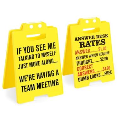 Imagem de Travone 2 peças engraçadas placas de mesa de atendimento tarifas equipe escritório mordaça presente se você me ver engraçado escritório sinal de aviso presente para chefe colega de equipe empregado