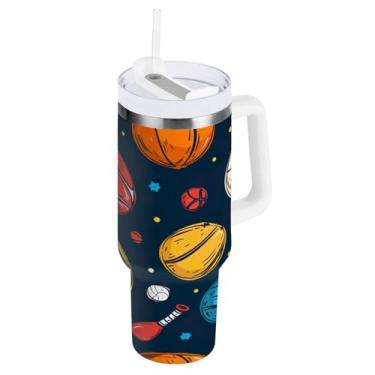 Imagem de Kigai Copo de futebol colorido de 850 g com tampa e canudo, copo isolado de aço inoxidável durável à prova de vazamento com alça, garrafas de água à prova de derramamento para viagens