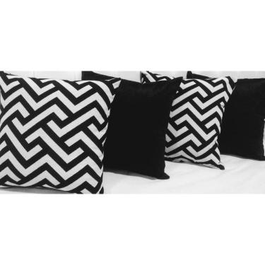 Imagem de Kit 10 Capas De Almofadas Jacquard Sued Preto 45x45 Zíper