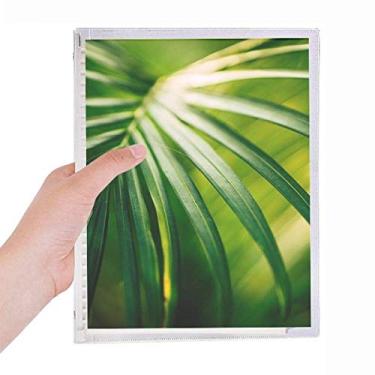 Imagem de Caderno de folhas verdes com imagem de plantas e folhas soltas para diário recarregável