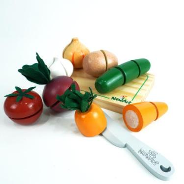 Imagem de Kit 7 Legumes com corte e Utensílios Brinquedo Montessori.   - New Art