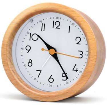 Imagem de Oxmidud Despertador analógico de madeira natural de 10 cm com luz noturna suave - operado por bateria, sem tique-taque, silencioso, mesa minimalista e relógio de cabeceira para quartos, sala de estar