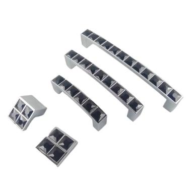 Imagem de CXYFQUUK Puxador preto de cristal diamante porta deslizante para móveis armário de cozinha armários de cozinha puxador de armário 2 peças (96 mm)