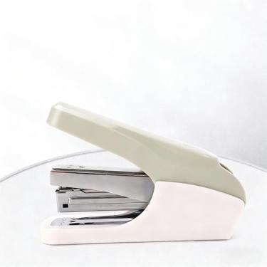 Imagem de Grampeador sem esforço, capacidade para 20 folhas, bege claro, uso doméstico