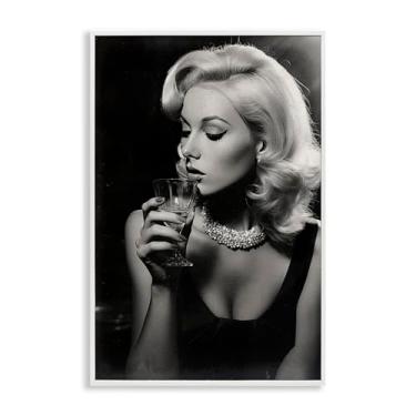 Imagem de Stupell Industries Classic Woman & Martini Gray Framed Giclee Art, design by Decent Exposures, 76 x 50 cm