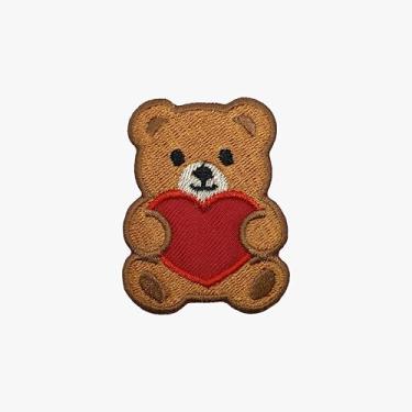 Imagem de Urso com coração remendo de ferro bordado para bolsa de roupas boné jeans