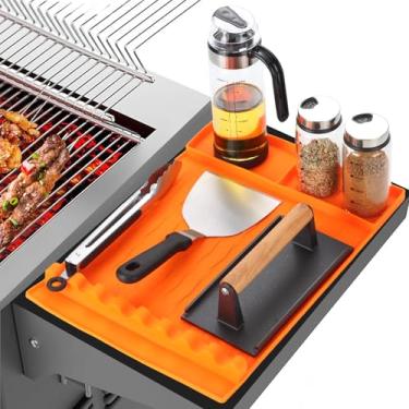Imagem de Qinthory Tapete de silicone para churrasqueira de 42 x 29,7 cm para Blackstone com almofada de gotejamento, acessórios de chapa resistentes ao calor para ferramentas de churrasco, tapete de espátula