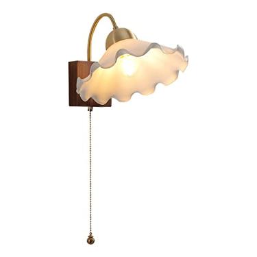 Imagem de Luminária de parede rústica em latão com acabamento em nogueira e formato de flor de vidro, luminária de cabeceira em cobre para leitura, luminária de parede para decoração de sala de estar.