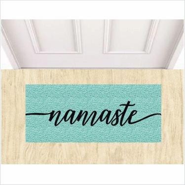 Imagem de Tapete Para Porta Namaste, Cor Verde Pscina.