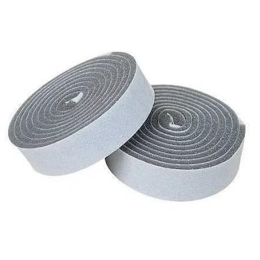 Imagem de Fita Vedação Espuma Colante para Janelas e Portas Isola Som, Terma, Ar 5mmx30mm 10m 5 Rolos 2m Para Moradores e Inquilinos