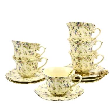 Imagem de TATSUMI Country Roses Conjunto de 18 Peices Bone China xícara de chá e pires, 6 xícaras de chá vintage inglesas para mulheres e conjuntos de chá (amarelo, 6 conjuntos)