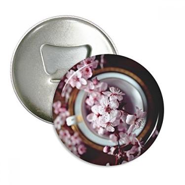 Imagem de Abridor de garrafas com ímã de geladeira e flor de ameixa rosa emblema multifuncional