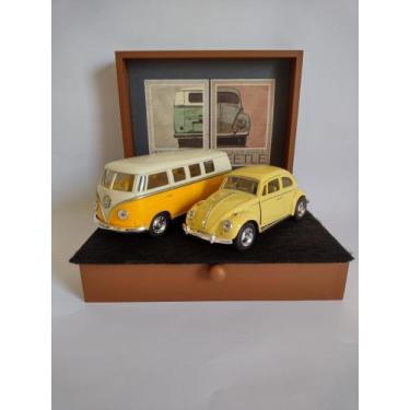 Imagem de Conjunto de 02 Miniaturas de VW Fusca 1967 e VW Kombi 1962 com caixa e
