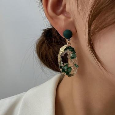 Imagem de Brincos de gota irregular, verde retrô, retrô, esmeralda, irregular para mulheres, festa de casamento, vestido de formatura, presentes de joias