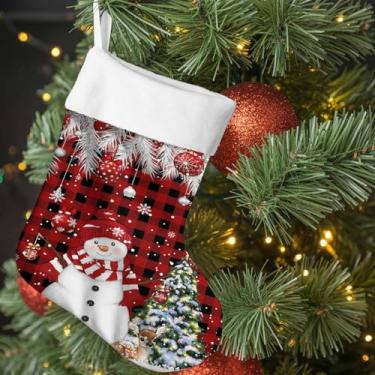 Imagem de Meia de Natal, árvore de Natal, boneco de neve, folhas de abeto, meias de Natal, 45,7 cm, bola de Natal vermelha, preta, xadrez, decorações de Natal, meia pendurada para festa de férias em família