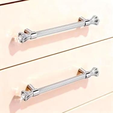 Imagem de BEIUTAO Pacote com 8 puxadores de armário de cozinha prateados, puxadores de gaveta de cômoda de cristal, puxadores de armário de banheiro modernos, ferragens de cozinha para armários, puxador de liga