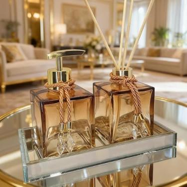 Imagem de Kit Lavabo Vidro 250ml Âmbar Luxo com Difusor, Saboneteira e Bandeja Decorativa Completa(Ambar Degrade C/Dourado,Sem Bandeja)