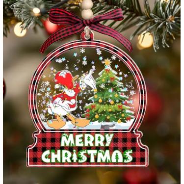 Imagem de Enfeite de coqueteleira 3D Duck Merry Christmas, decoração de acrílico de 3 camadas com neve artificial e estrelas holográficas, enfeite de pato de desenho Donald para crianças fãs da família
