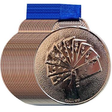 Imagem de Kit 100 Medalhas 3,5cm Premiação Baralho Poker Lote Conjunto prata