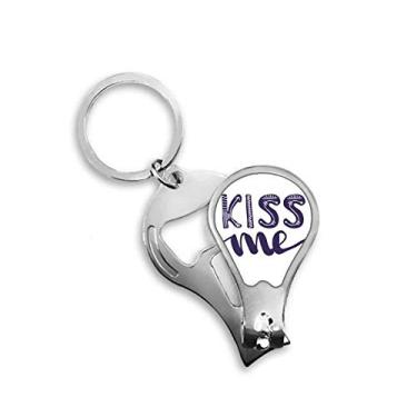 Imagem de Kiss Me Cute Quote Handwrite Style Cortador de unhas abridor chaveiro tesoura