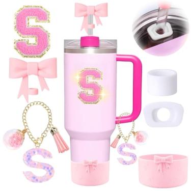 Imagem de 6 peças de acessórios rosa para copo Stanley, decorações para copo de 30/1,134 g com alça, inclui tampa e bota de cobertura de palha de laço, pingente de iniciais, adesivo de letra, tampa à prova de