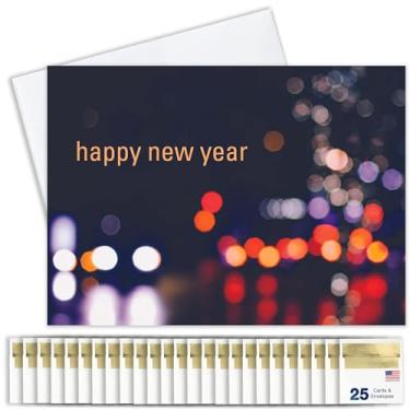 Imagem de Cartões comemorativos de ano novo - N1504. Cartões comemorativos com Feliz Ano Novo em uma cena noturna na cidade. O conjunto de caixa tem 25 cartões comemorativos e 26 envelopes brancos com forro dourado.